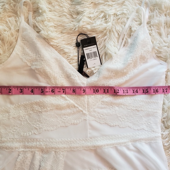 BNWT BCBG Max Azaria Dress, size L, white lace - Picture 3 of 7